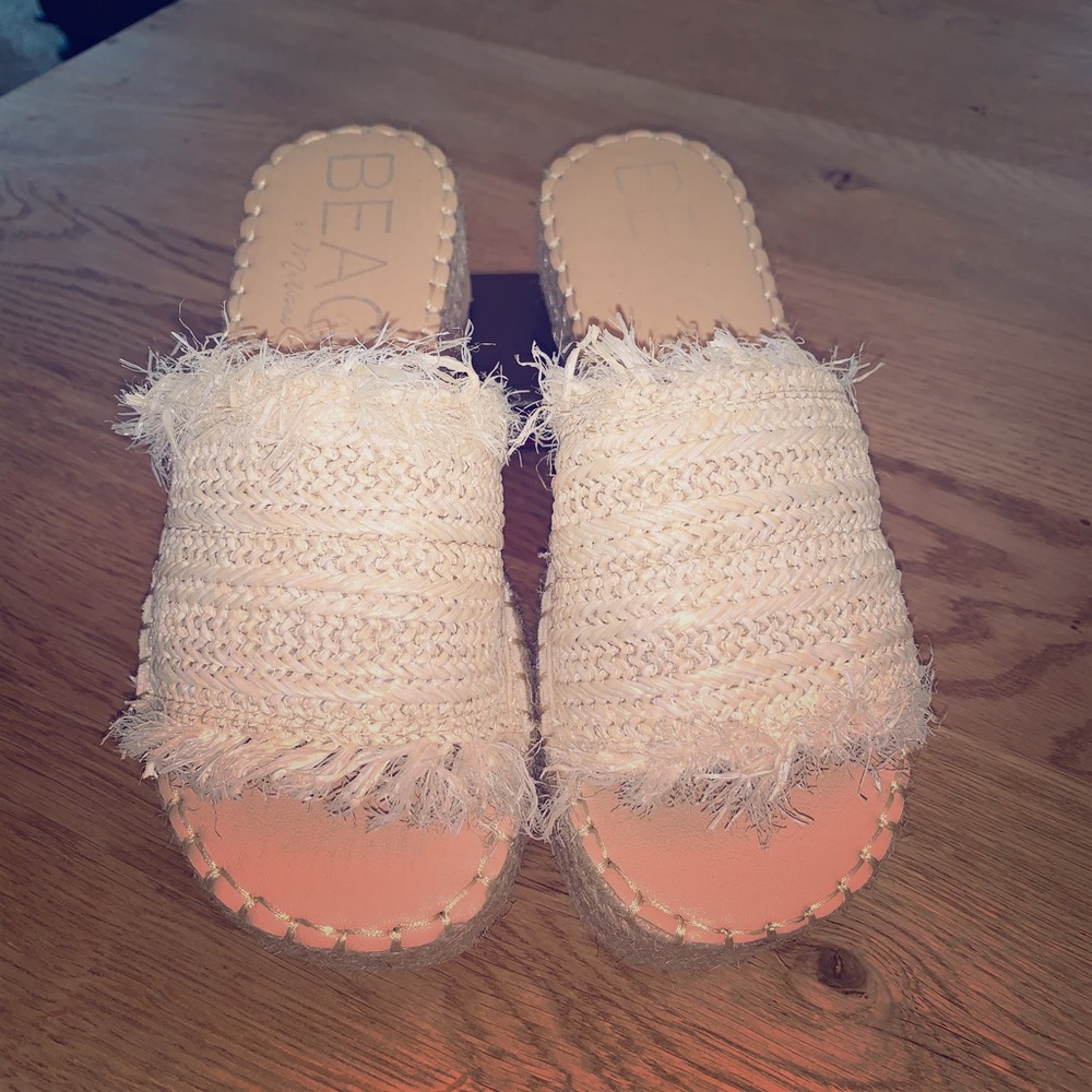 Beach by Matisse 🏖 Raffia Slides Sandals